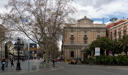 La antigua Fonería de canons situado al final de La Rambla que Torra quiere convertir en centro cultural.