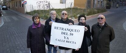 Vecinos movilizados en contra de la construcción de un edificio en la calle Pilar de Zaragoza.