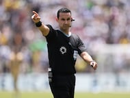 César Arturo Ramos en un partido en Pasadena, California, en junio de 2025.