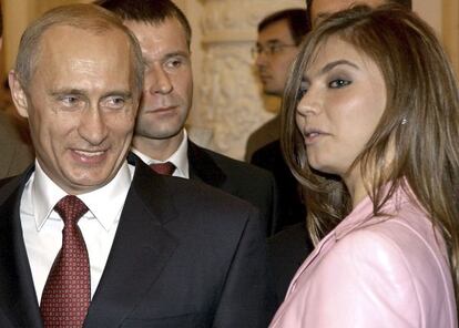 Vlad&iacute;mir Putin y Alina Kabayeva, en una imagen de archivo.