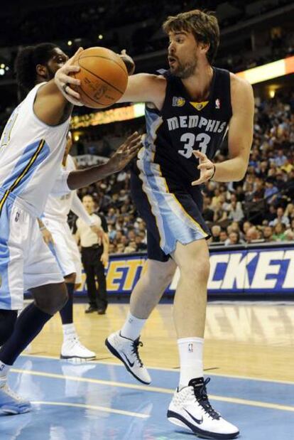 Marc Gasol, frente a los Denver Nuggets.