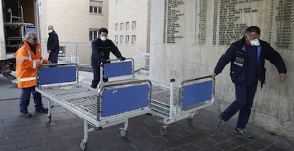 Personal del equipo del hospital de Codogno, en el norte de Italia.