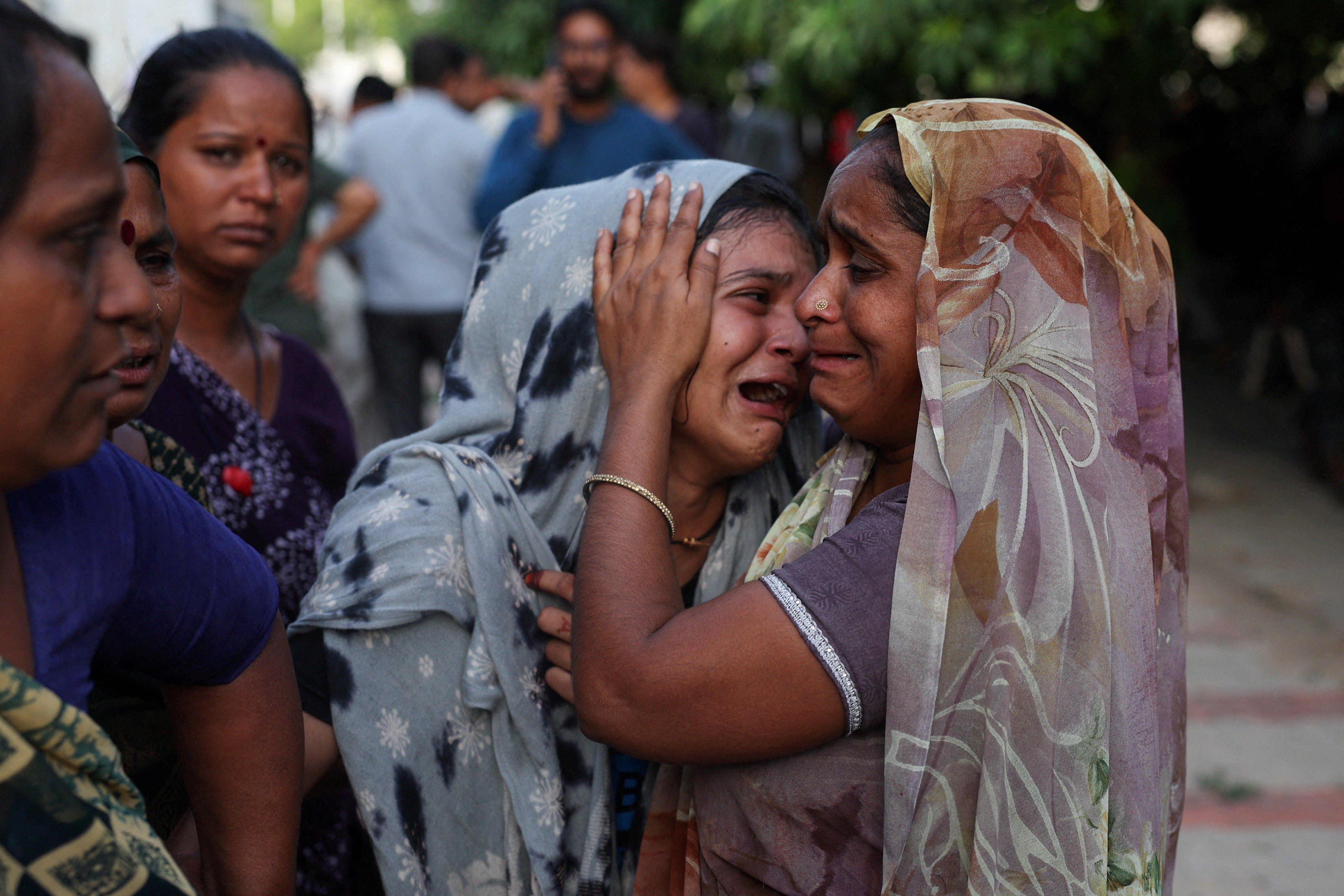 Al menos 260 muertos y un superviviente tras estrellarse un avión al oeste de la India