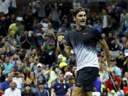 Roger Federer celebra su victoria ante Feliciano López.
