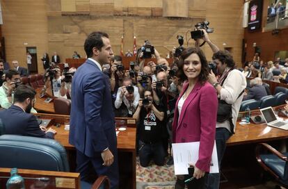 Isabel Díaz Ayuso e Ignacio Aguado, en la Asamblea de Madrid.