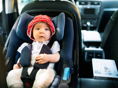 ¿Vacaciones de verano con niños? 14 accesorios para un viaje en coche más cómodo y seguro