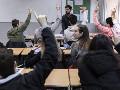 Alumnos en una clase de cuarto de la ESO.