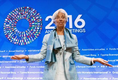 La directora del FMI, Christine Lagarde, habla durante la reuni&oacute;n anual del Banco Mundial y el FM en WashingtonI, el 8 de octubre pasado.