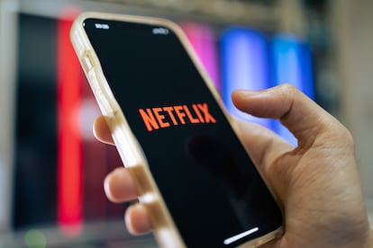 Un IPhone con el logotipo de Netflix.