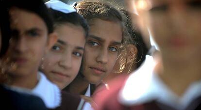 Estudiantes de un instituto de Kalbajar, en Azerbaijan.