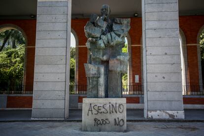 Estatua del que fuera presidente del Gobierno en la República, Francisco Largo Caballero, vandalizada a principios de octubre.