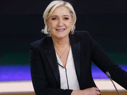 Marine Le Pen nesta segunda-feira, antes da entrevista na TV France 2.