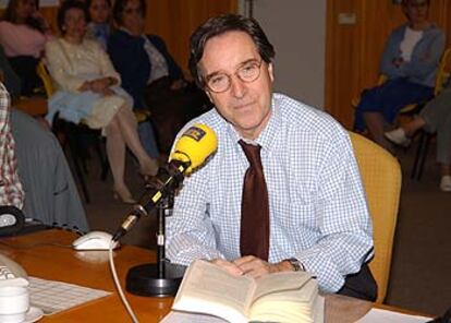 Iñaki Gabilondo, director y presentador de <i>Hoy por hoy</i>, en la cadena SER.