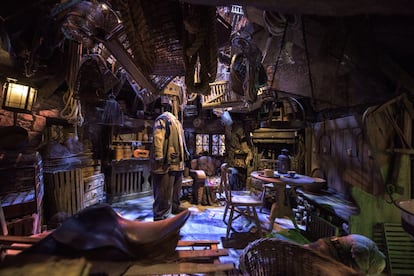 Interior de la cabaña de Hagrid. 