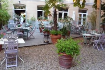 Patio del Café del Bistrot, en Madrid.