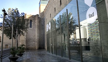 Fachada del Convent dels Àngels junto al que está previsto construir el nuevo edificio donde se ampliará el Macba.