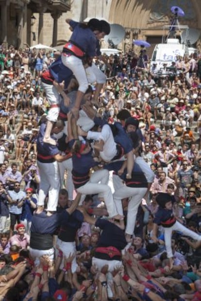 La caída de los Xiquets del Serrallo, ayer en Tarragona.