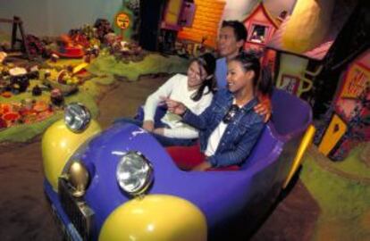 Visitantes no percurso de Cadbury World, em Bournville (Inglaterra).