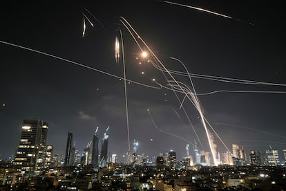 La Cúpula de Hierro repelía este viernes un ataque iraní en Tel Aviv.