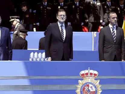 Left to right: Former Interior Minister Jorge Fernández Díaz, former Prime Minister Mariano Rajoy and former state secretary for security Francisco Martínez at an official event in 2014.