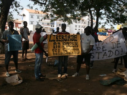 Guinea-Bissau, 13 candidatos y un general levantisco