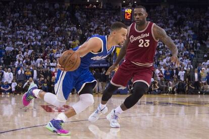 Stephen Curry y LeBron James.