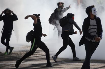 Disturbios durante la manifestación de estudiantes contra la reforma laboral en Montpellier, Francia.