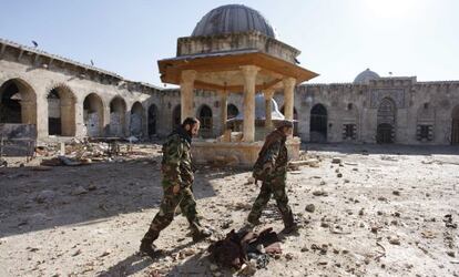 <a href="http://elpais.com/elpais/2015/03/28/album/1427564561_705899.html#1427564561_705899_1427570160"><b>FOTOGALERÍA:</b></a> La devastación del patrimonio sirio. Tras cuatro años de guerra, cinco ciudades patrimonio de la humanidad están muy dañadas.