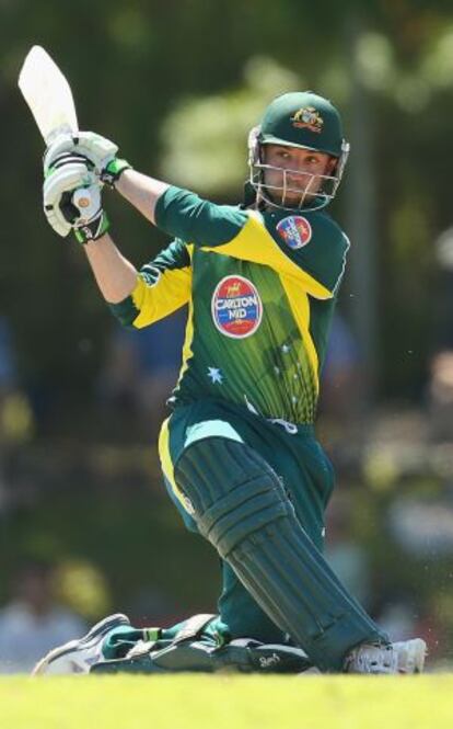 Phil Hughes bat durant un partit amb Austràlia.