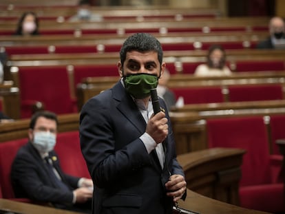 El consejero de Trabajo, Asuntos Sociales y Familia, Chakir El Homrani, en el Parlament.