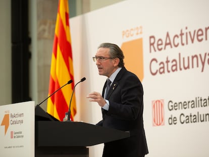 El consejero de Economía, Jaume Giró, presenta el proyecto de presupuestos en el Parlament.