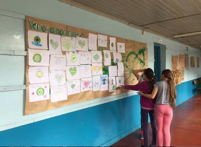 Alunas na Escola Marechal Bormann, em Chapec&oacute;.