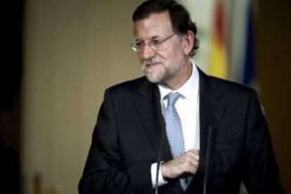 El presidente del Gobierno, Mariano Rajoy, durante la rueda de prensa que ha ofrecido hoy tras presidir la última reunión del Consejo de Ministros de 2012, en la que ha hecho balance de su gestión al frente del Ejecutivo durante el año que ha transcurrido desde su toma de posesión.