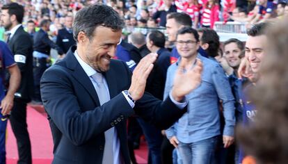 El entrenador del FC Barcelona Luis Enrique celebra la victoria.
