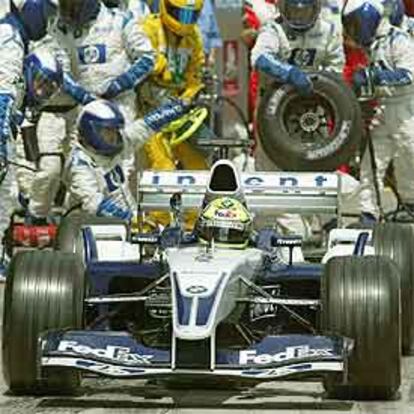 Ralf Schumacher, durante una parada en los <i>boxes</i>.