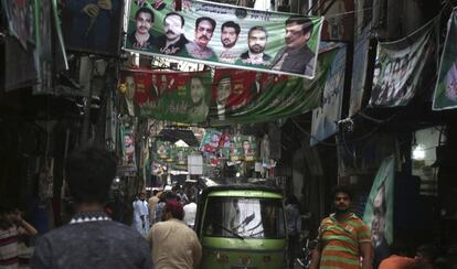 Imagen de una calle de Lahore el pasado viernes.