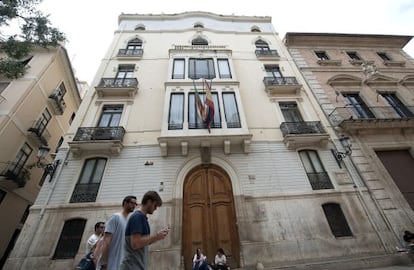 Sede de la antigua Consejer&iacute;a de Administraci&oacute;n P&uacute;blica, en la calle Micalet de Valencia.