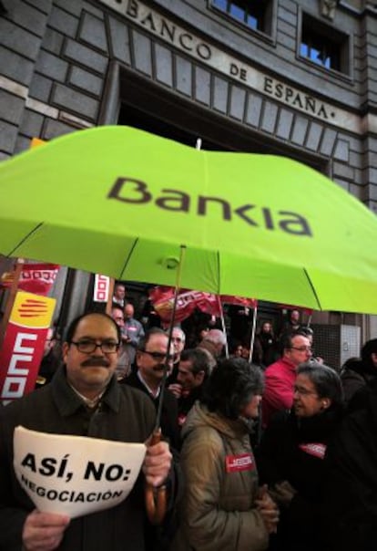 Empleados de Bankia en la protesta de Barcelona
