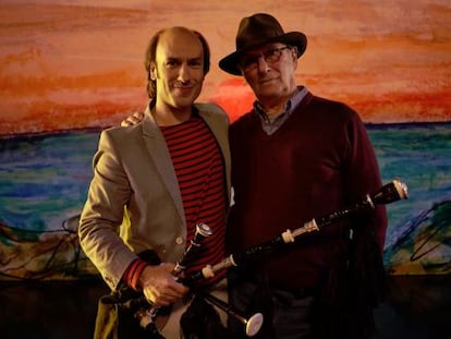 Carlos N&uacute;&ntilde;ez y Carlos Saura durante el rodaje de &#039;La jota&#039;. 