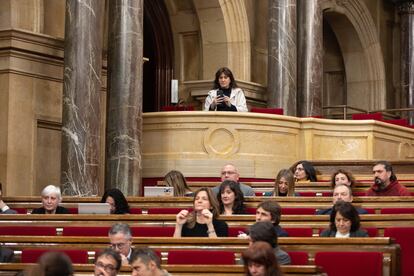 La expresidenta del Parlament, Laura Borràs, durante un pleno.