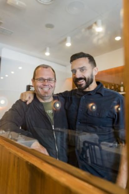 Estanis Carenzo (con barba) y Pablo Giudice.