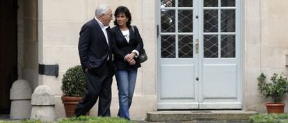 Dominique Strauss-Kahn y Anne Sinclair, cuando todavía eran marido y mujer, en 2011.