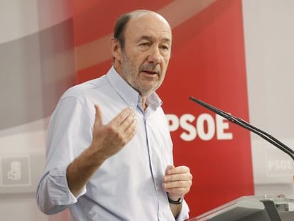 El líder de los socialistas españoles, Alfredo Pérez Rubalcaba, en un acto de partido.