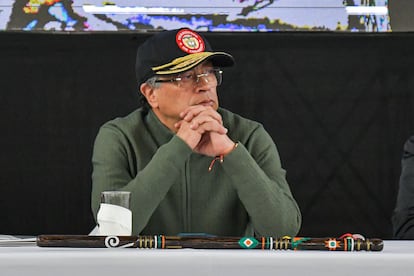 Gustavo Petro en un evento en Pasto (Narino), donde anuncia la destrucción de material bélico.