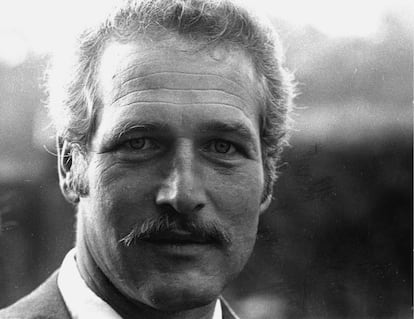 Paul Newman, pasando a la madurez a golpe de mostacho.