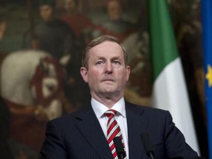 El primer ministro de Irlanda, Enda Kenny, comparece ante la prensa durante una visita oficial a Italia, el pasado 10 de junio