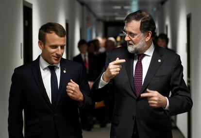 Rajoy y Macron en Bruselas, el 19 de octubre.  REUTERS/John Thys/Pool