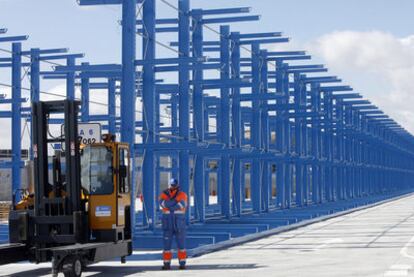 Instalaciones del nuevo depósito de la grúa en las calles de las Forjas y Transformador, en el distrito de Vicálvaro.