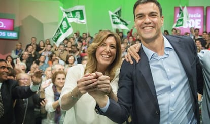 Pedro Sanchez y Susana Diaz, durante el acto de presentacion de la candidatura de Juan Espadas a la Alcaldia de Sevilla.