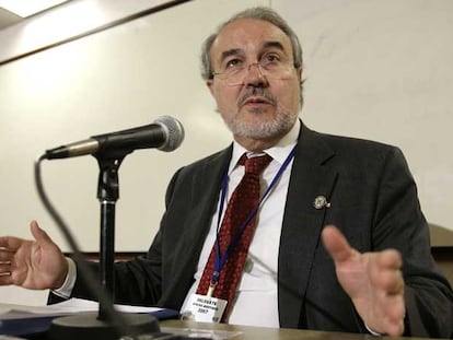 Pedro Solbes, vicepresidente y ministro de Economía, en una conferencia en el Fondo Monetario Internacional.